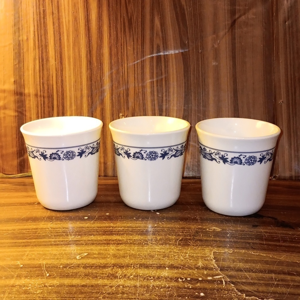 Vintage Corning Corelle Old Tiwn Blue Onion coffee ☕️ cups mug